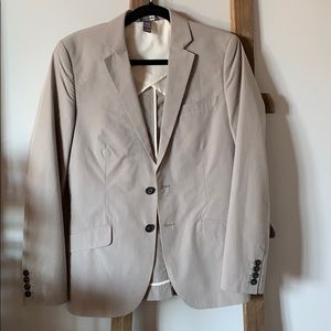 Men’s grey blazer